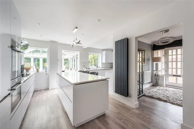 London Road, Dorking, RH5, photo 3