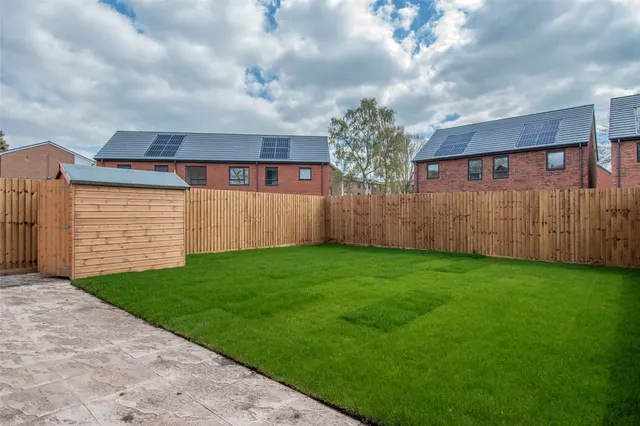 Photo 3 — Burcot Close, Bromsgrove, B60 1FF