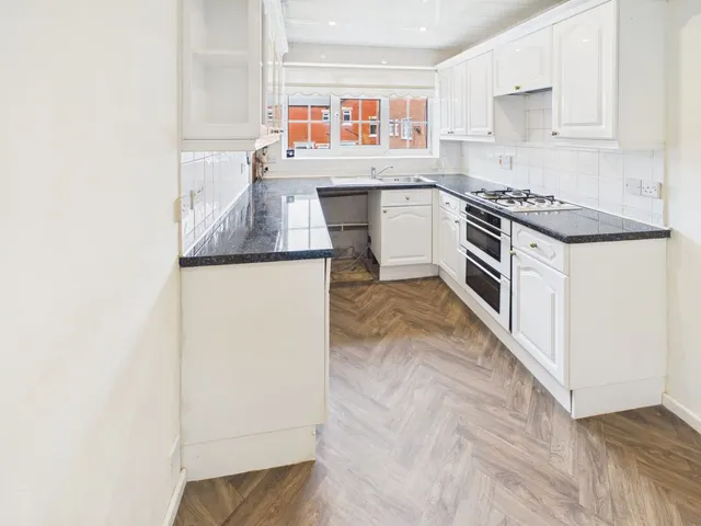 Whitegate Drive, Blackpool, FY3, photo 2