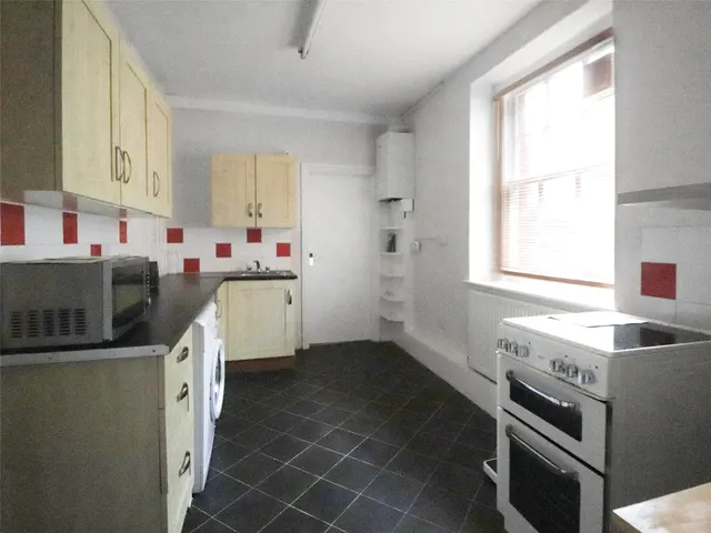 Selbourne Place, Minehead, TA24, photo 3