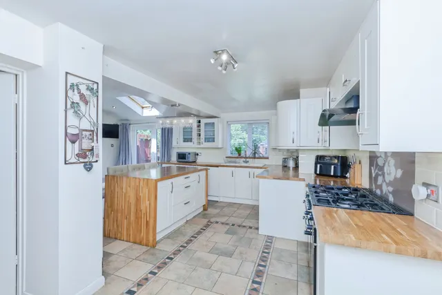 Elwell Avenue, Leicester, photo 1