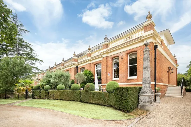 Bentley Priory, Mansion House Drive, Stanmore, HA7 3GL, photo 1
