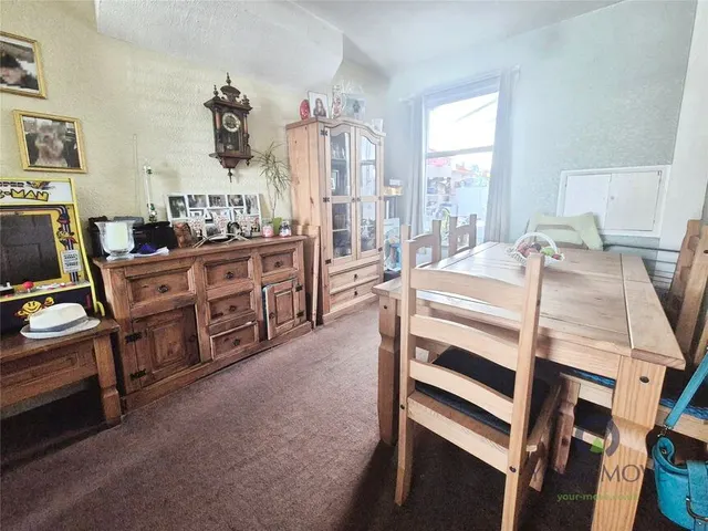 Photo 3 — Brook Street, Polegate, BN26