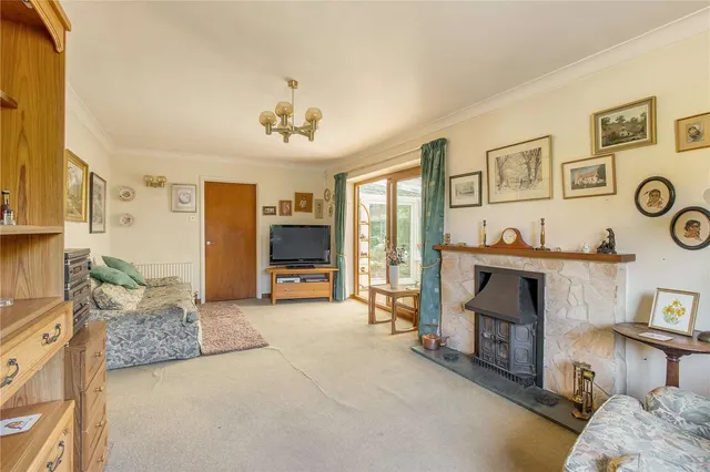 Photo 2 — Ivy Field, Barton, Cambridge, Cambridgeshire, CB23 7BJ