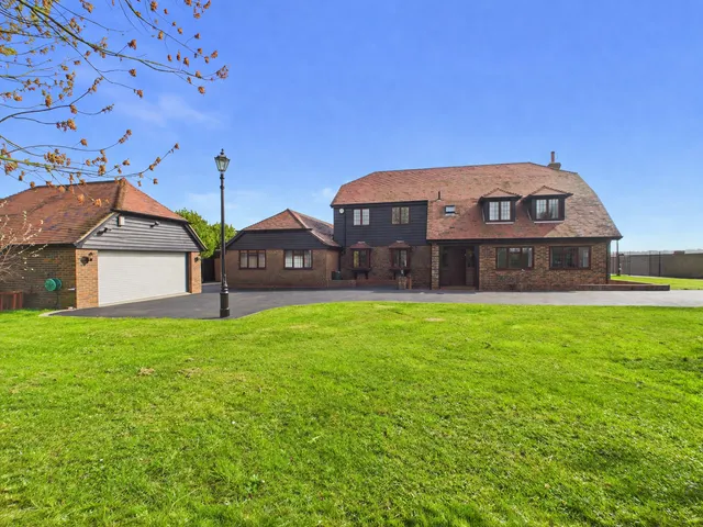 Eastling Road, Faversham, photo 1