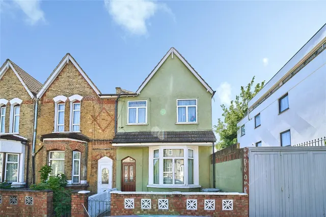 MacDonald Road, London, E7, photo 1