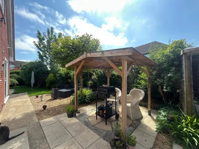 St. Margarets Avenue, Skegness, PE25, photo 3