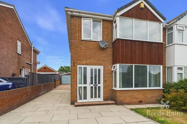 Broadowler Lane, Ossett, West Yorkshire, WF5, photo 1