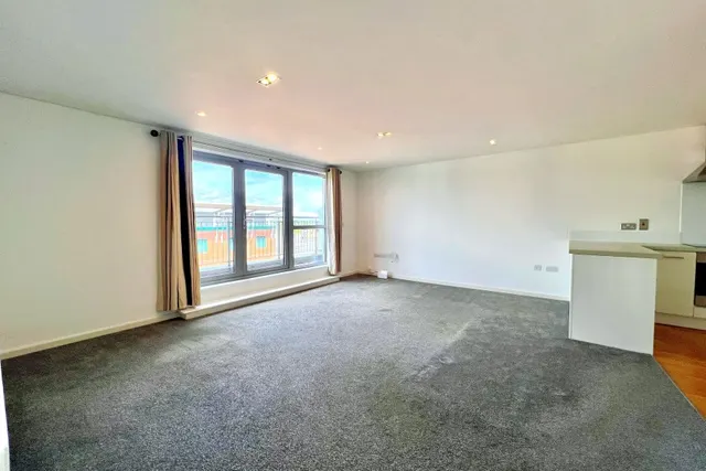 Church Street East, Woking, GU21, photo 2