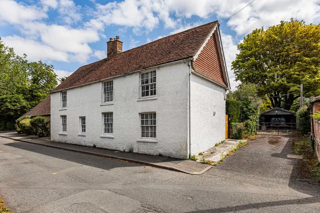 Charlton Village Road, Wantage, photo 1
