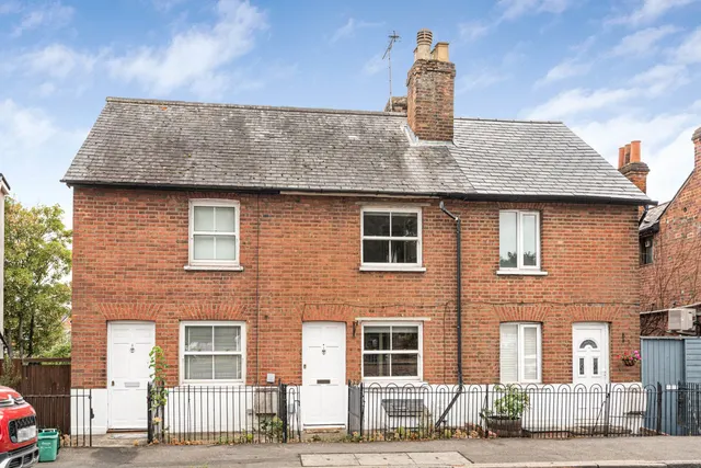 St. Judes Road, Englefield Green, TW20, photo 1
