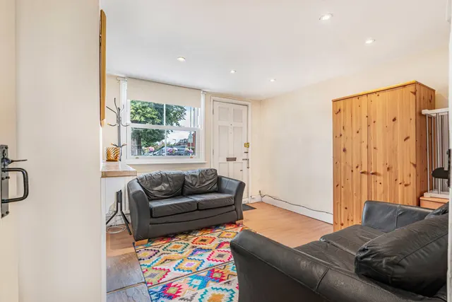 St. Judes Road, Englefield Green, TW20, photo 2