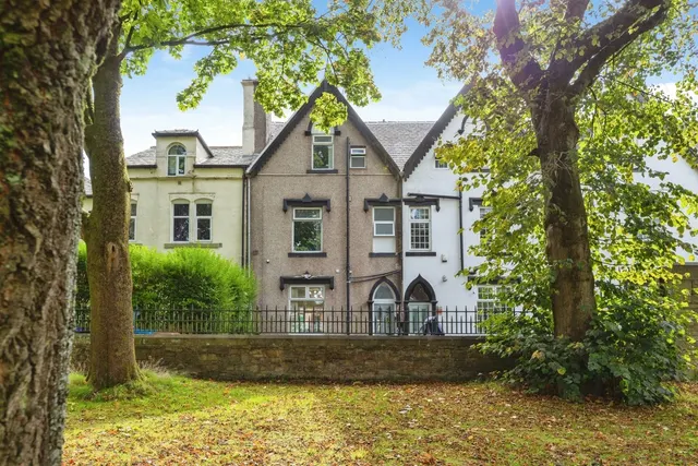 Kilnerdeyne Terrace, Rochdale, OL16, photo 1