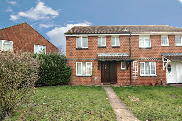 Rollesby Way, North Thamesmead, SE28, photo 1