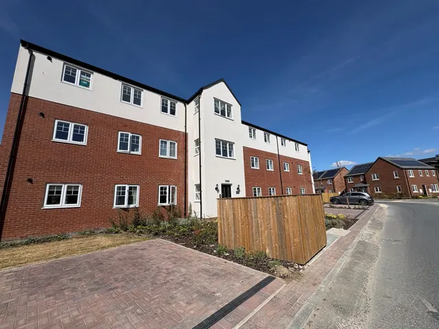 David Longhurst Way, YORK, photo 1