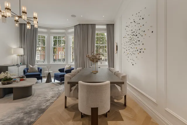 Photo 3 — Upper Brook Street, Mayfair, London