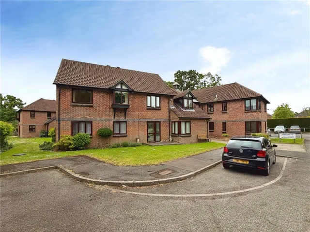 Lower Common Road, West Wellow, SO51, photo 1