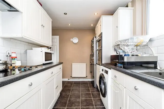 Photo 2 — Rainham Road North, Dagenham, RM10