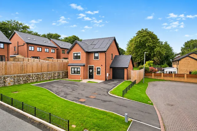 Avondale Mews, Darwen, BB3, photo 1