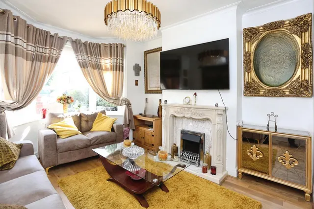 Broadstone Road, Heaton Chapel, SK4, photo 2