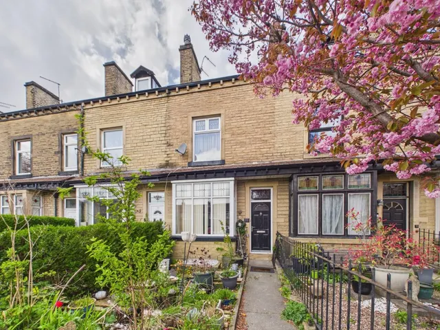 Park Road, Bingley, BD16, photo 1