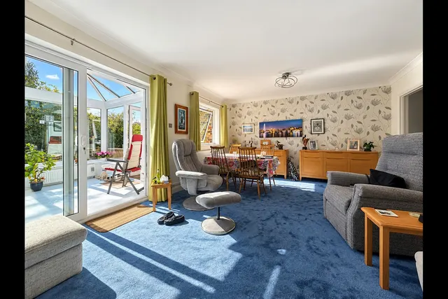 Walton Road, Walton On The Naze, CO14, photo 2