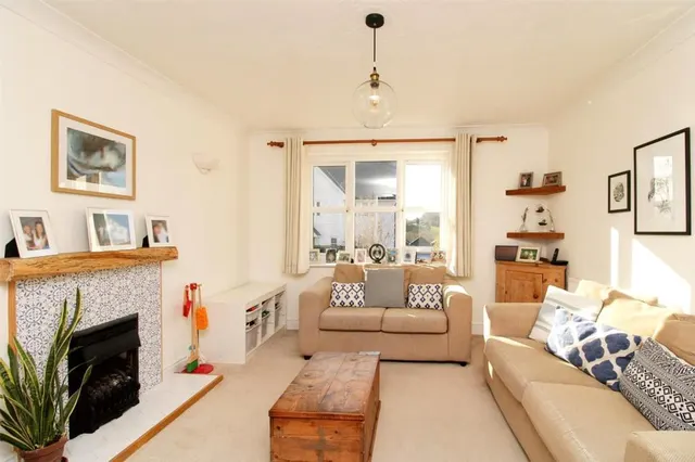 Burwash Weald, TN19, photo 2