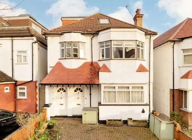 Neeld Crescent, Hendon, NW4, photo 1