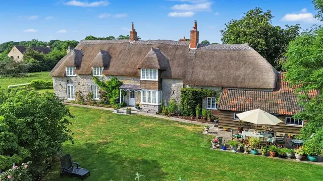 Photo 2 — Lillesdon, Taunton, Somerset, TA3 6BY