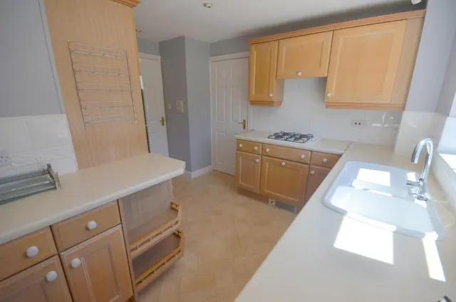 St Clements Way, New Waltham, DN36, photo 3