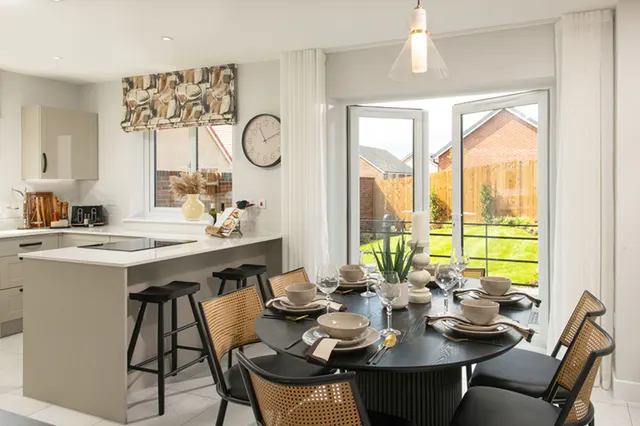 Photo 2 — Plot 161 (THE KINGFISHER), Higham Lane, Nuneaton, CV11 6BD