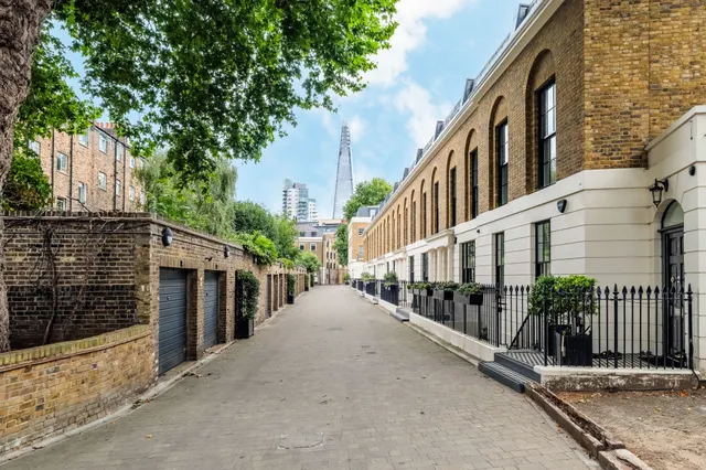 Bedford Row, London, SE1, photo 1