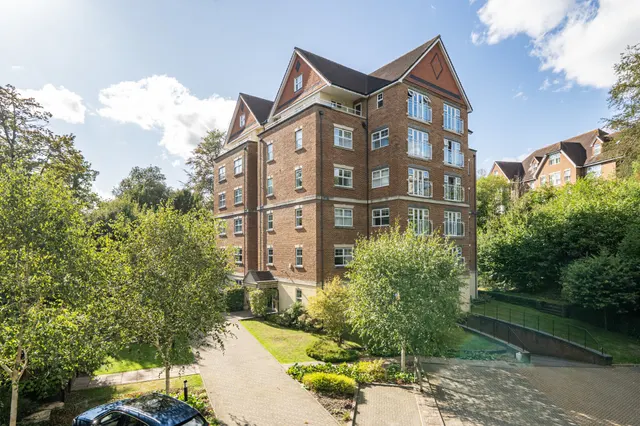 Wray Common Road, Reigate, RH2, photo 1