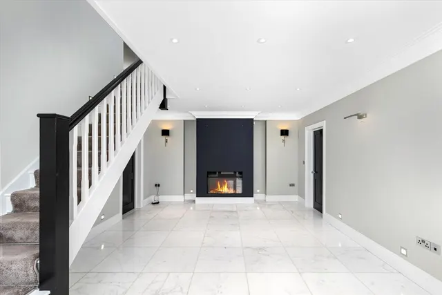 London Road, Shrewsbury, SY2, photo 3