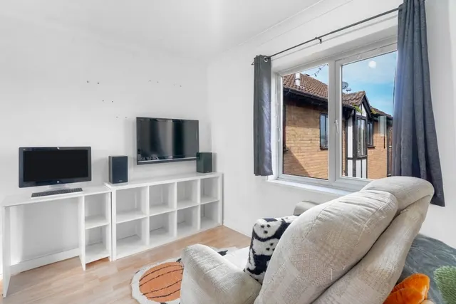 Vermuyden Way, Fen Drayton, CB24, photo 3