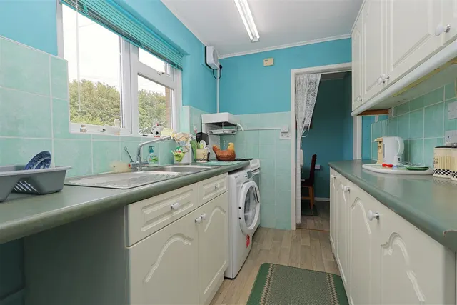 Photo 3 — Westdale Grove, Pudsey