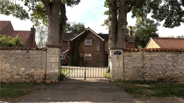4 bedroom house, Guildford Lane, Brant Broughton, LN5