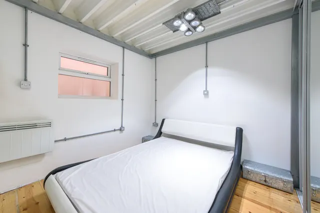 Photo 3 — Flat 5, 1 Scout Way, London