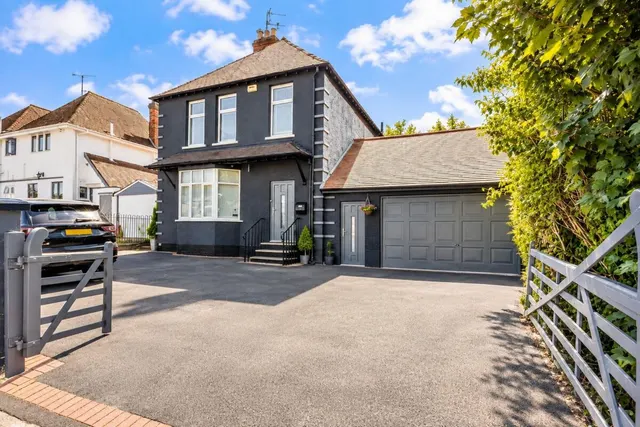 London Road, Cheltenham, GL52, photo 1