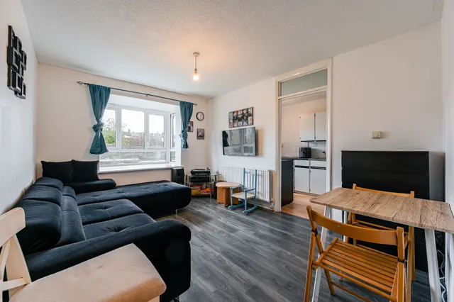 Photo 3 — 72 Erwood Road, London
