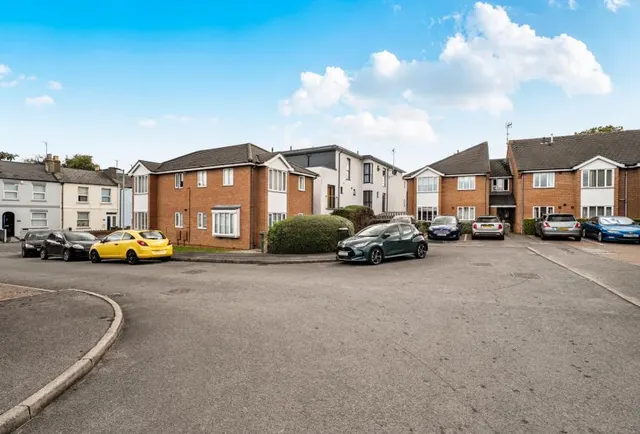Swindon Close, Cheltenham, GL51, photo 1