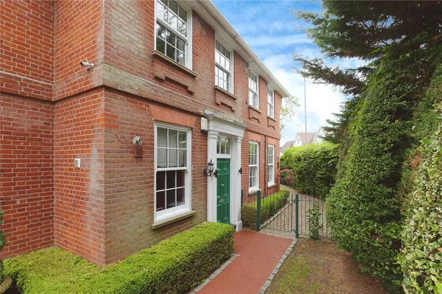 High Street, ONGAR, Essex, CM5, photo 1