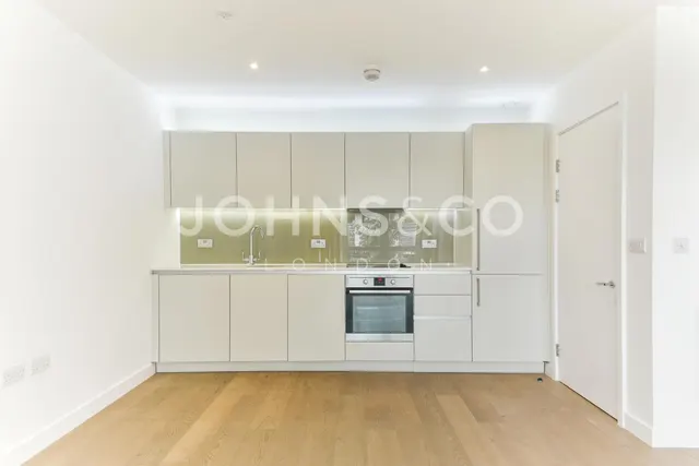Wallace Court, Kidbrooke Village, SE3, photo 1