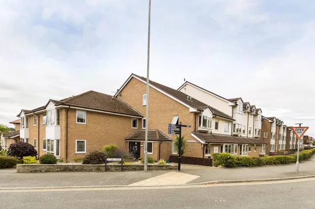 Gloddaeth Avenue, Llandudno, LL30, photo 2