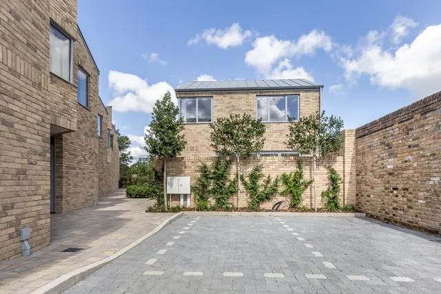 Provender Mews, London, W7, photo 1