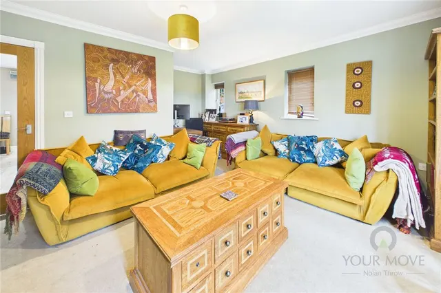 Rathmine Court, Broughton, NN14, photo 3