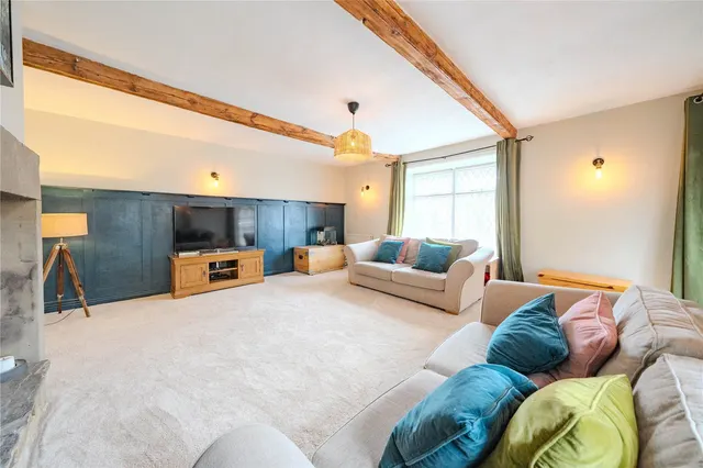 Fartown, Pudsey, LS28, photo 3