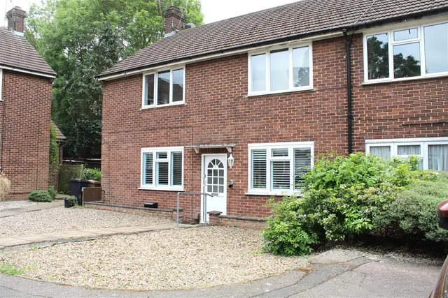 Norman Court, Little Heath, Potters Bar EN6 1HY, photo 1