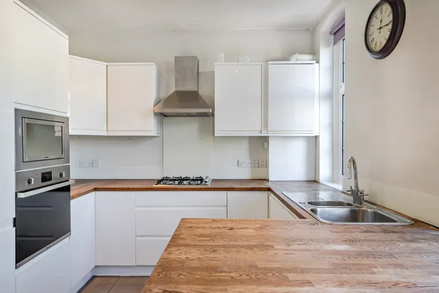 Photo 2 — Peterborough Villas, Fulham, London, SW6