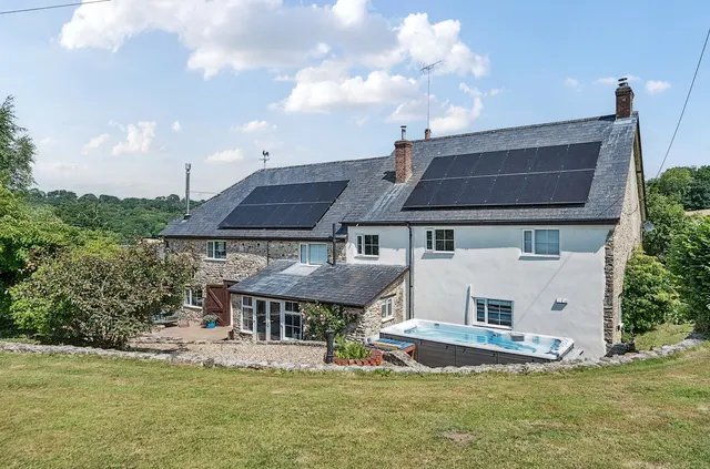 Photo 2 — Hemyock, Cullompton, Devon, EX15 3QY